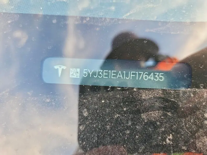 2018 TESLA MODEL 3   