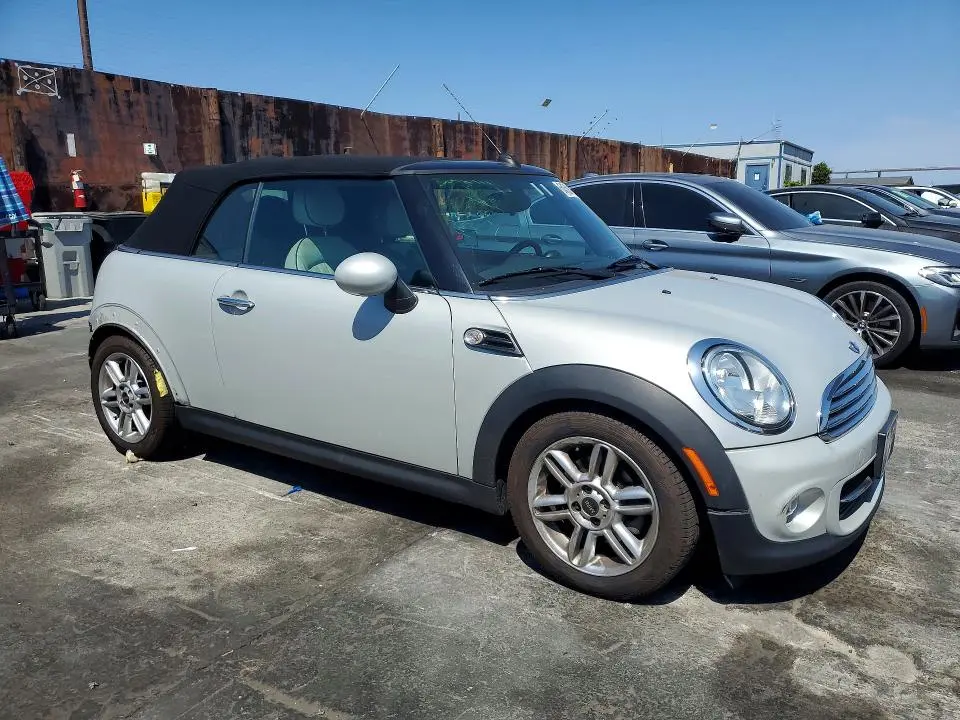 2012 MINI COOPER   