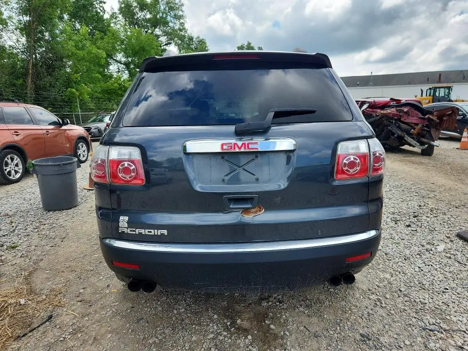 2012 GMC ACADIA SLE  