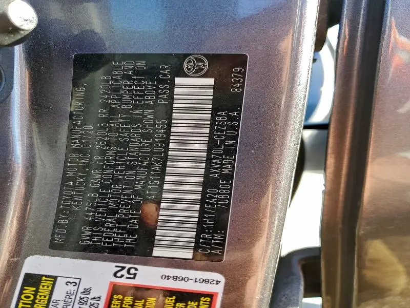 2020 TOYOTA CAMRY SE  