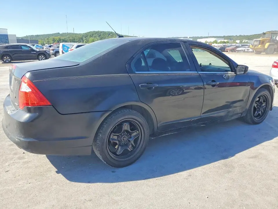 2011 FORD FUSION SE  