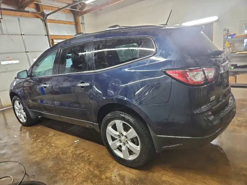 2017 CHEVROLET TRAVERSE LT  