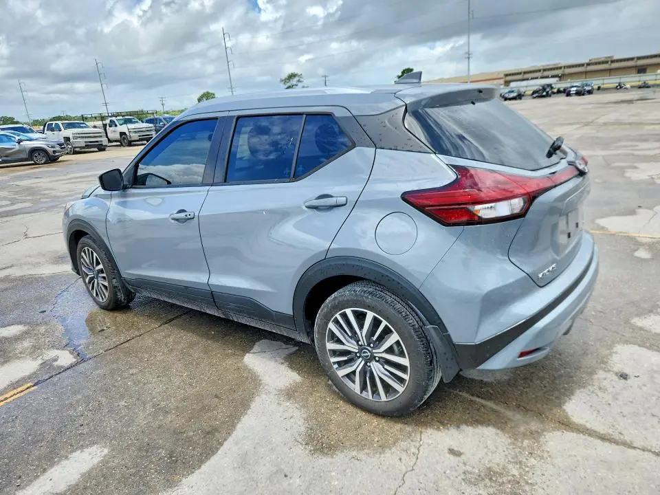 2024 NISSAN KICKS SV  