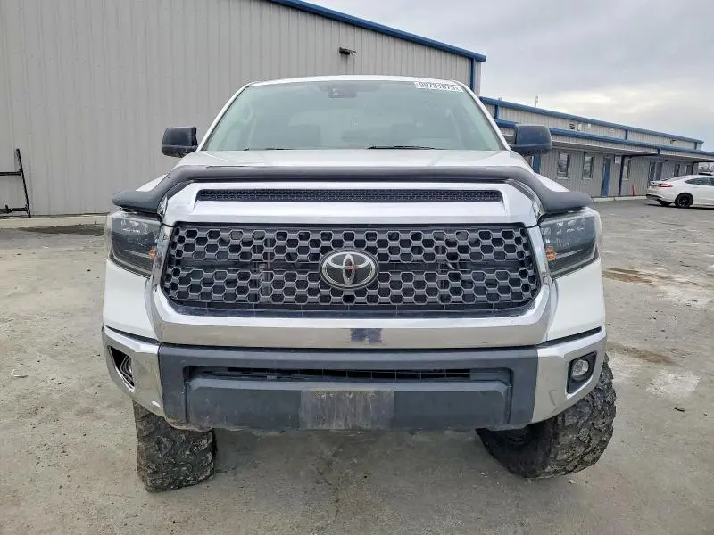 2020 TOYOTA TUNDRA CREWMAX SR5  