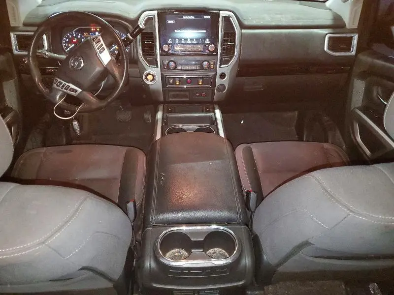 2021 NISSAN TITAN SV  