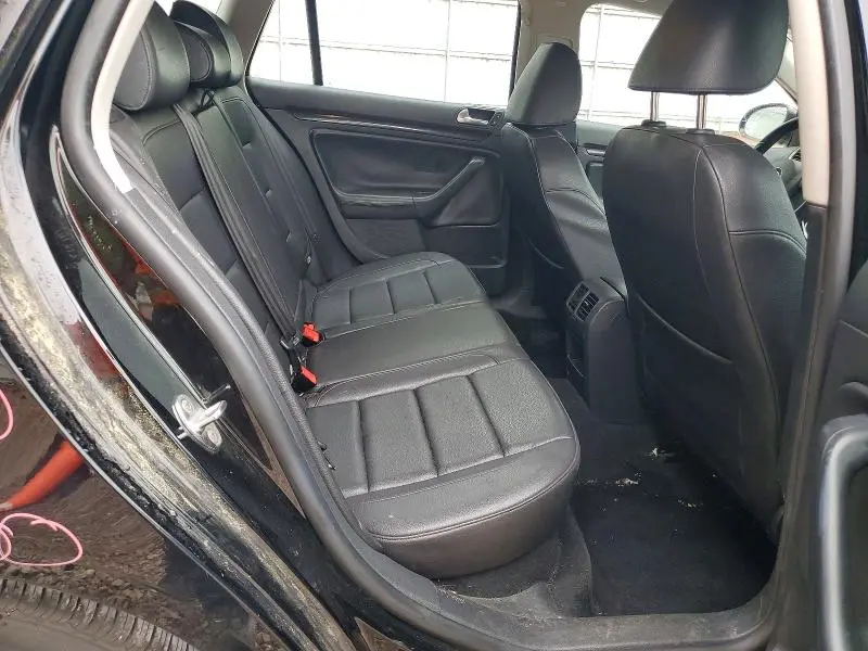 2013 VOLKSWAGEN JETTA S  