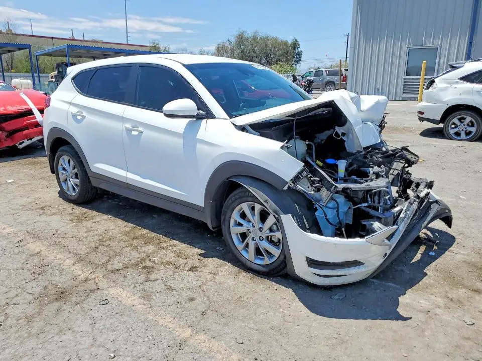 2020 HYUNDAI TUCSON SE  