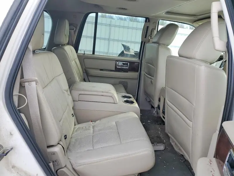 2013 LINCOLN NAVIGATOR   