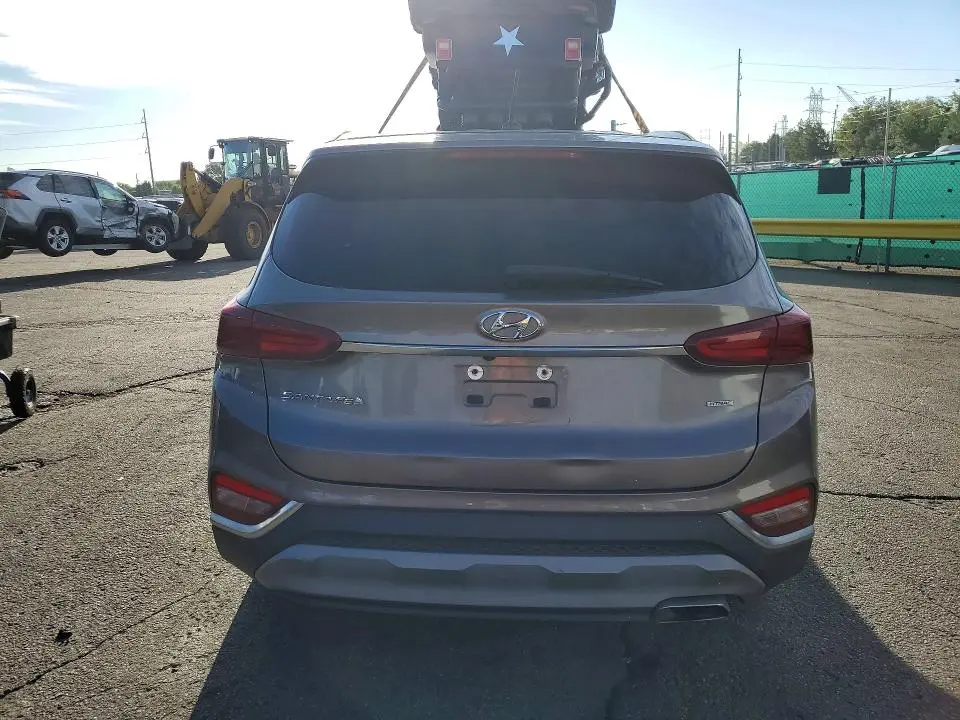 2019 HYUNDAI SANTA FE SE  