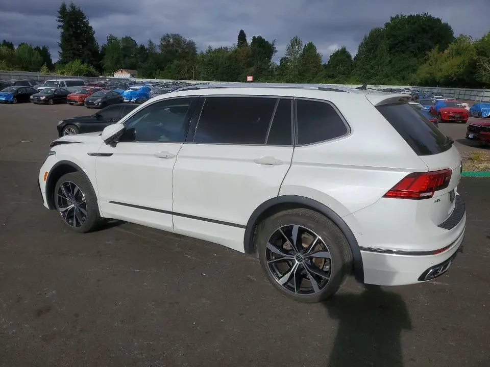 2024 VOLKSWAGEN TIGUAN SEL R-LINE BLACK  