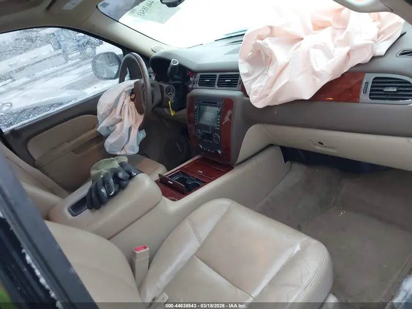 2011 CHEVROLET SUBURBAN 1500 LTZ