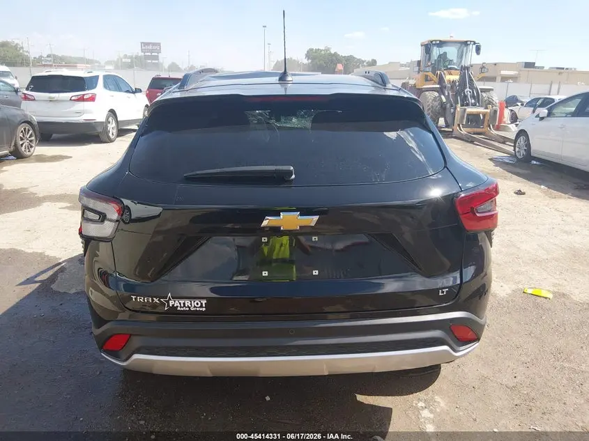2025 CHEVROLET TRAX FWD LT