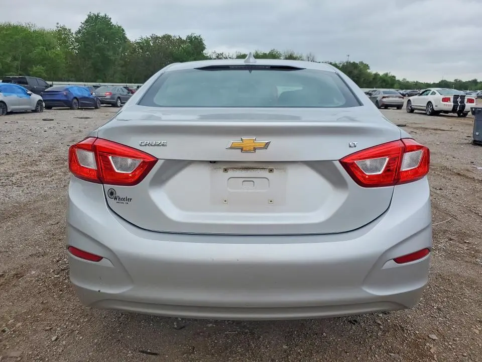 2016 CHEVROLET CRUZE LT  