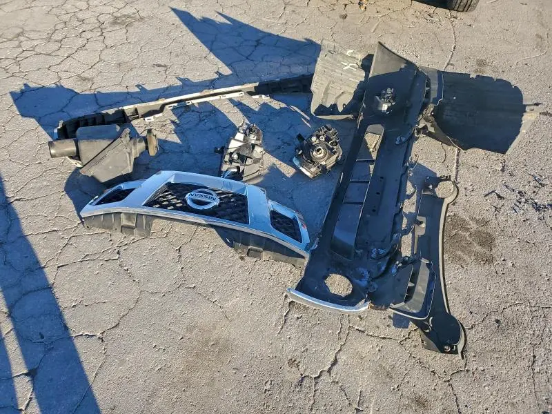 2012 NISSAN FRONTIER S  