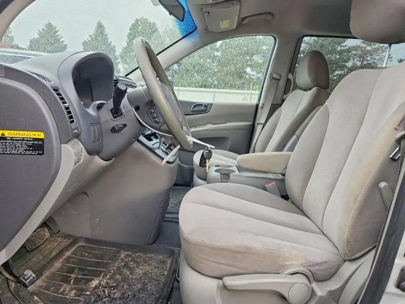 2012 KIA SEDONA LX  