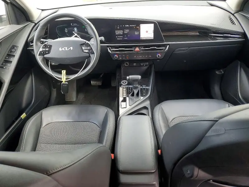 2023 KIA NIRO EX  
