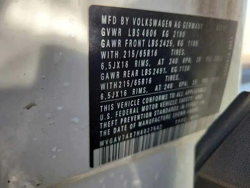 2017 VOLKSWAGEN TIGUAN S  