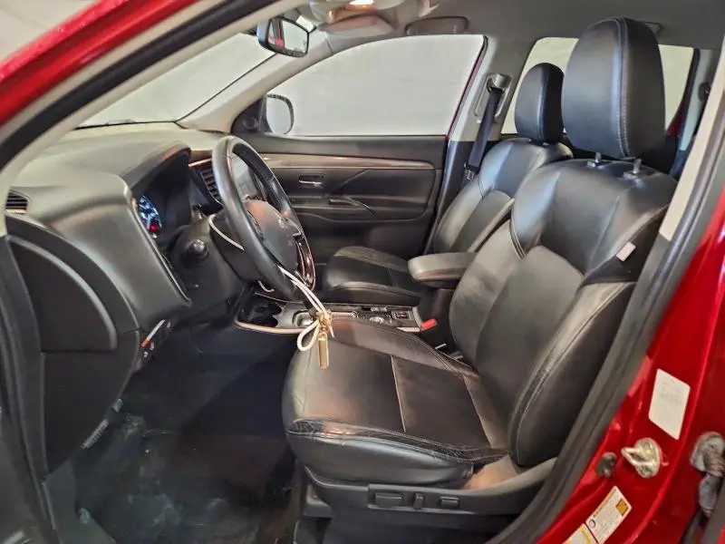 2020 MITSUBISHI OUTLANDER SE  