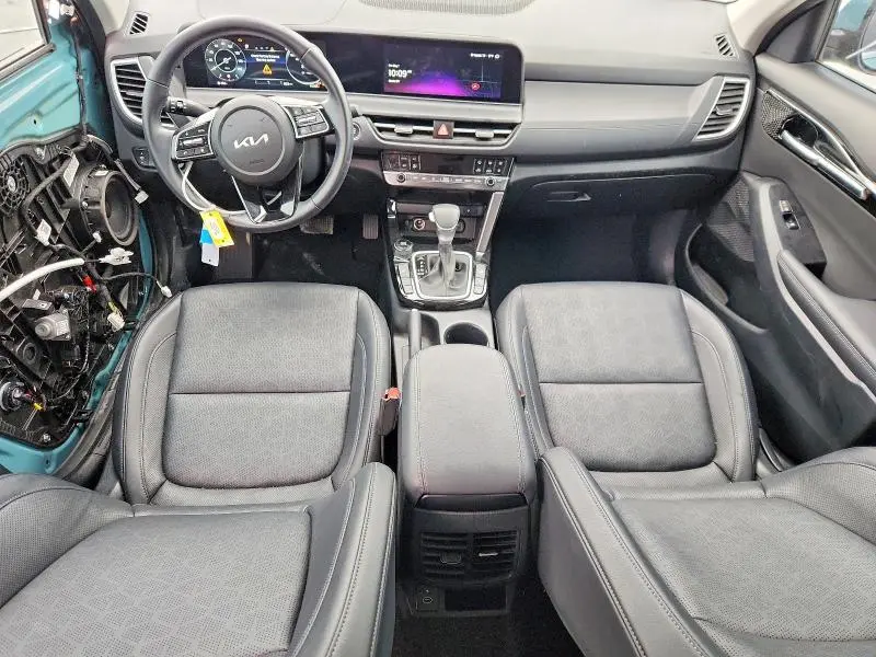 2025 KIA SELTOS EX  