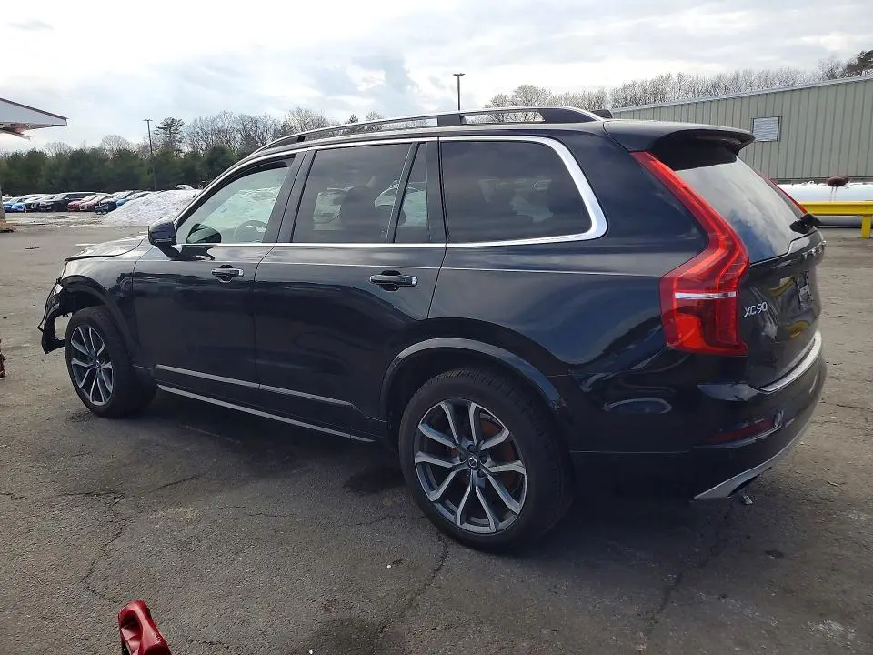 2017 VOLVO XC90 T6  