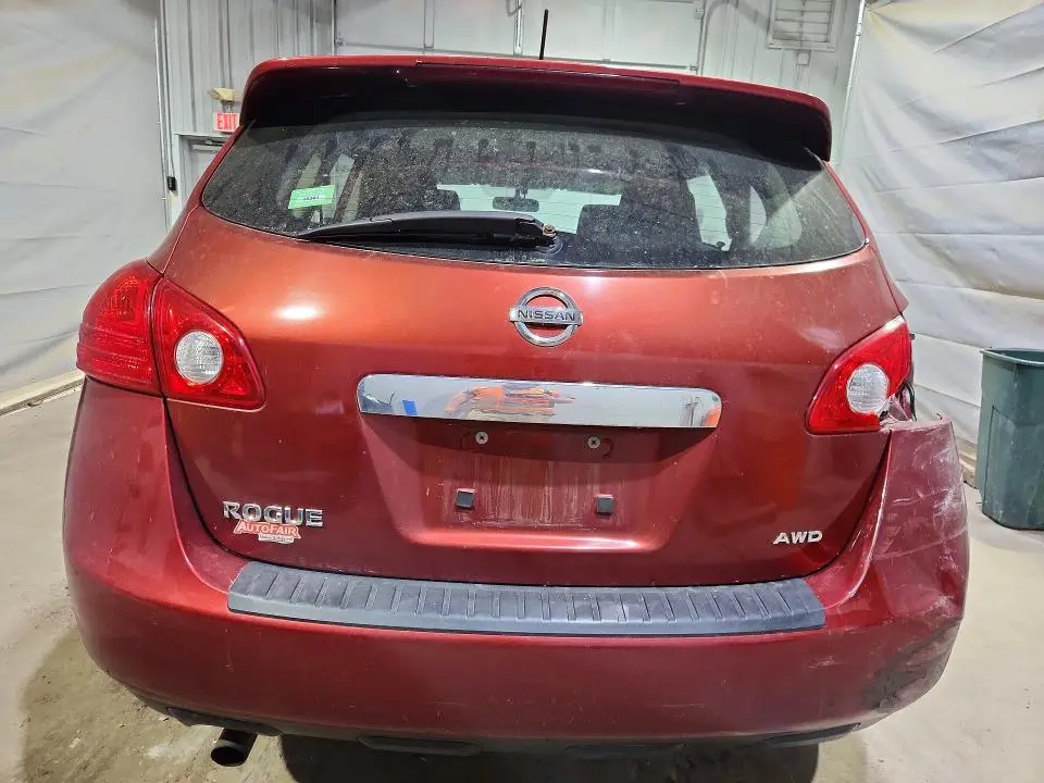 2013 NISSAN ROGUE S  