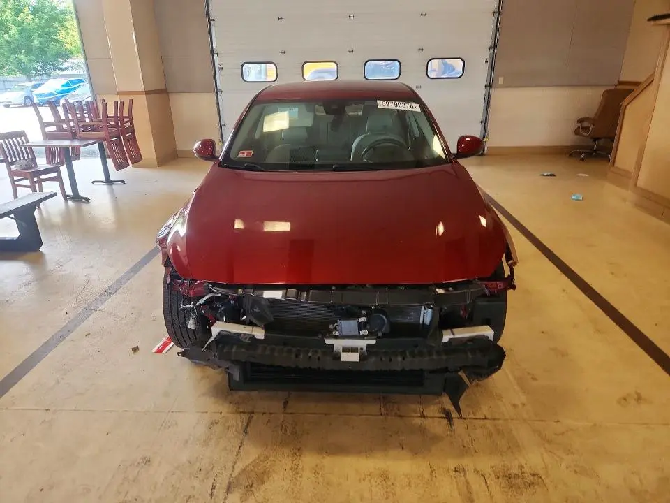 2021 NISSAN ALTIMA SV  