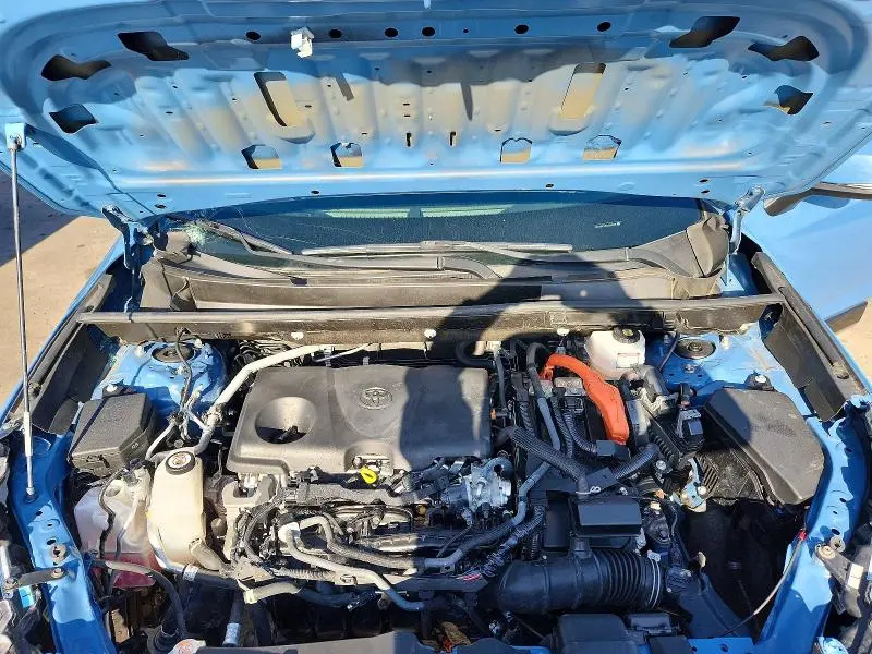 2022 TOYOTA RAV4 SE  