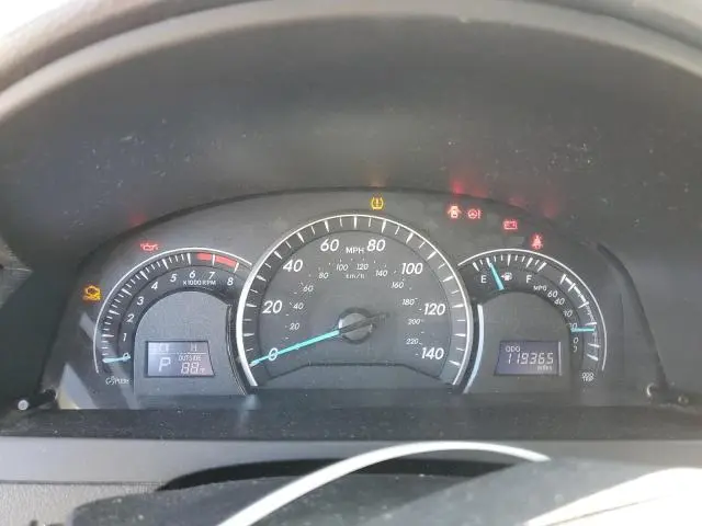 2012 TOYOTA CAMRY BASE  