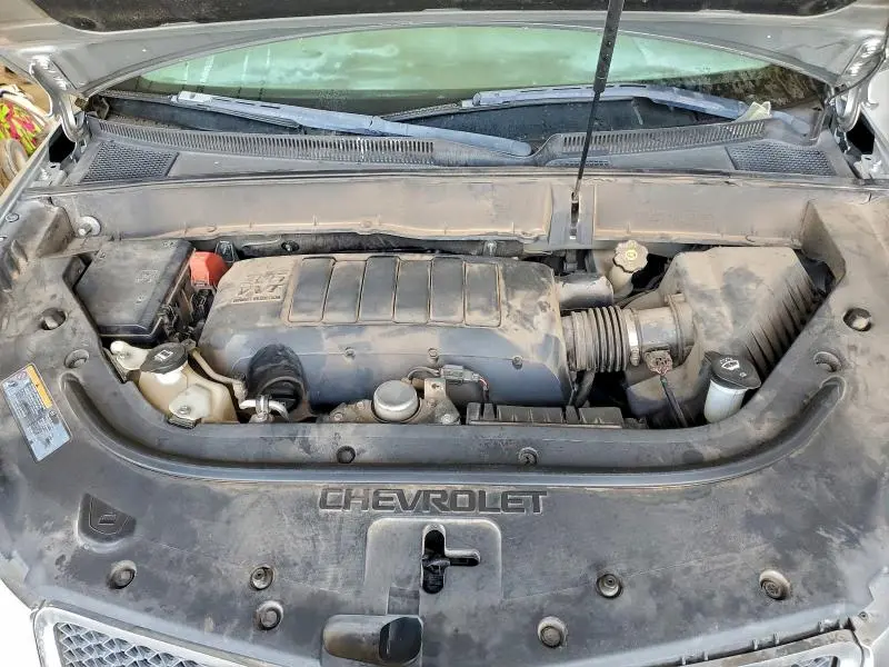 2011 CHEVROLET TRAVERSE LS  