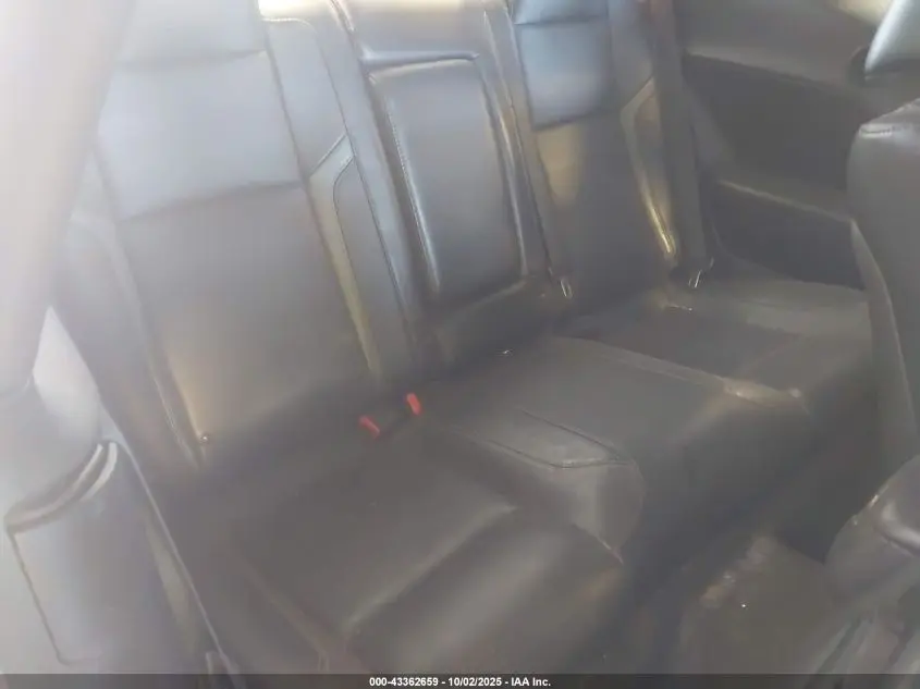 2015 DODGE CHALLENGER SXT PLUS