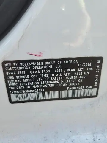 2017 VOLKSWAGEN PASSAT SE  