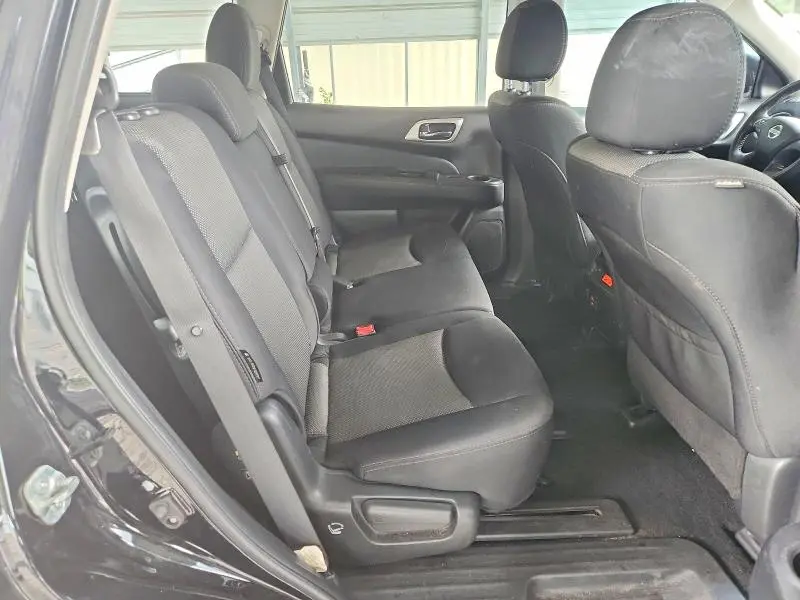 2018 NISSAN PATHFINDER SV  
