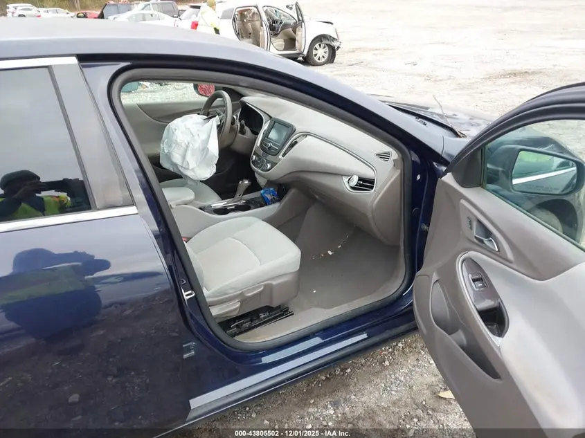 2017 CHEVROLET MALIBU LS