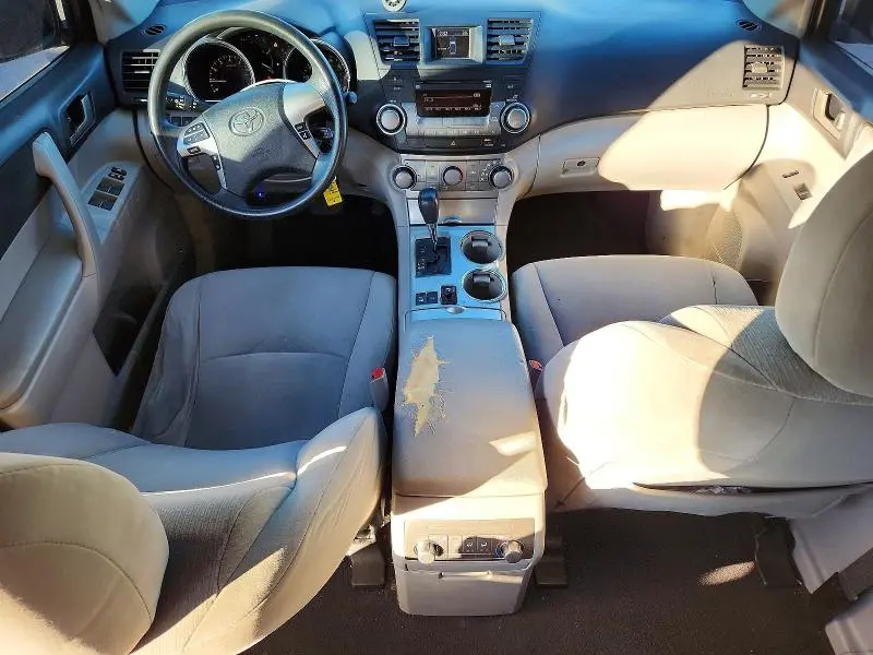2011 TOYOTA HIGHLANDER BASE  