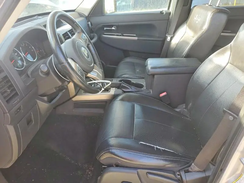 2012 JEEP LIBERTY JET  