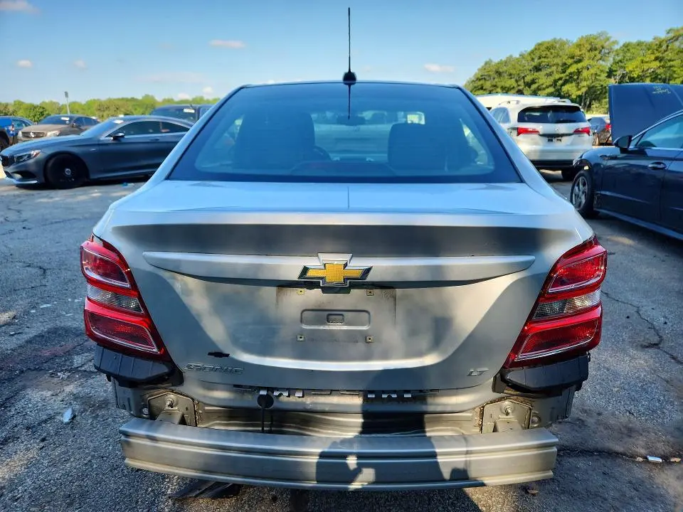 2019 CHEVROLET SONIC LT  