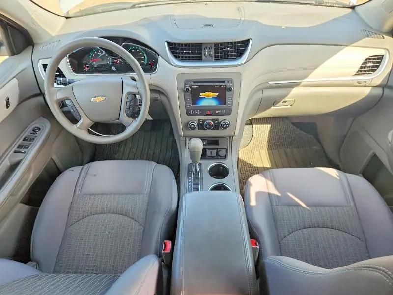 2016 CHEVROLET TRAVERSE LS  