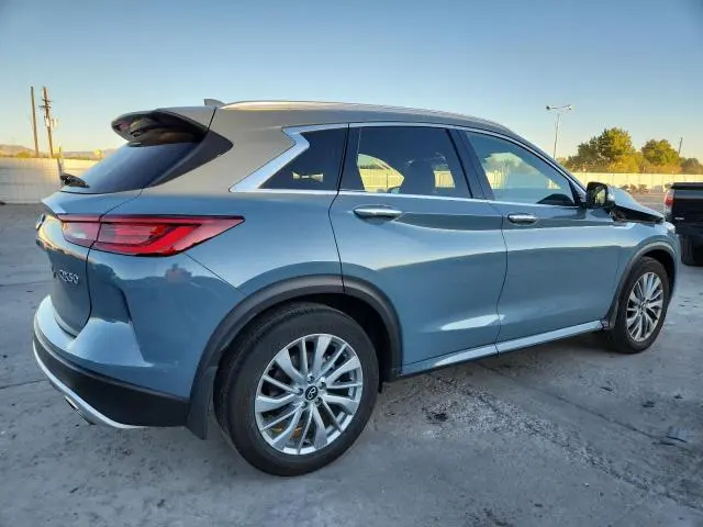 2023 INFINITI QX50 LUXE  