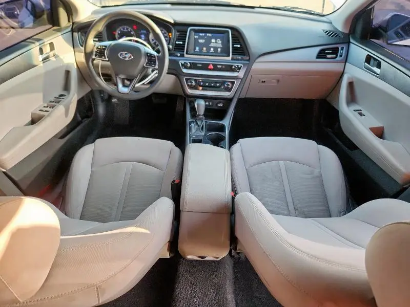 2018 HYUNDAI SONATA SE  