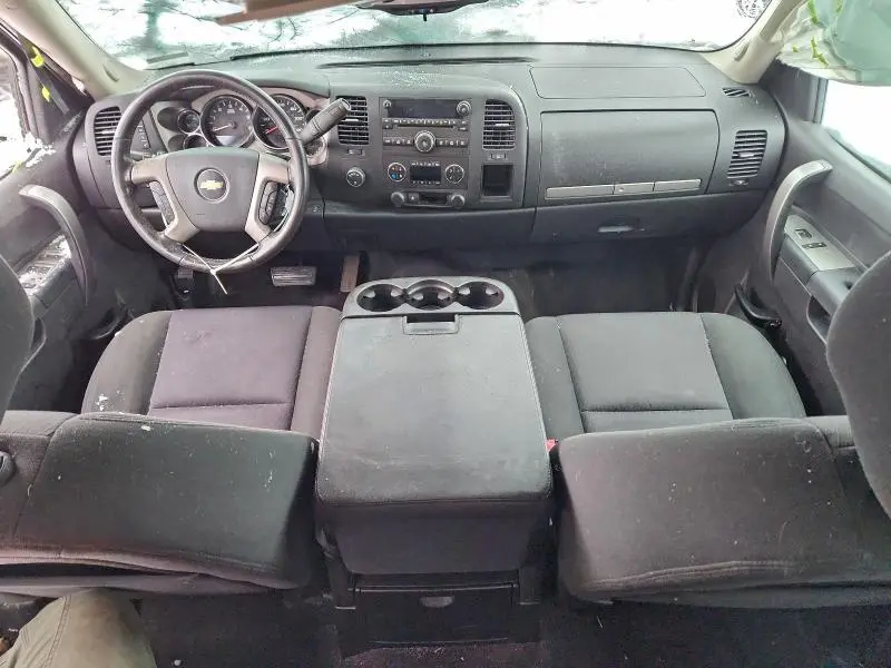 2011 CHEVROLET SILVERADO K1500 LT  