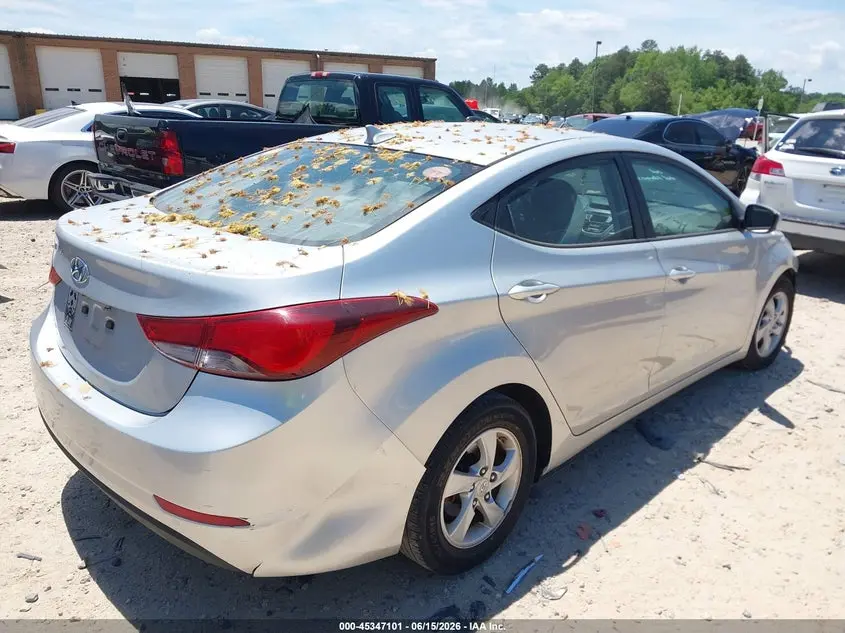 2015 HYUNDAI ELANTRA SE