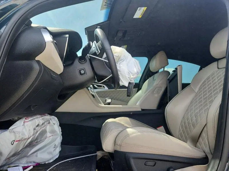 2023 GENESIS G70 3.3T STANDARD  