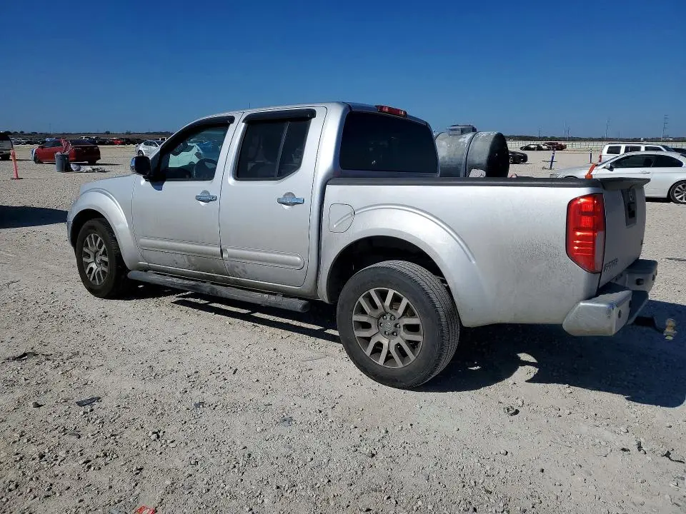 2013 NISSAN FRONTIER S  