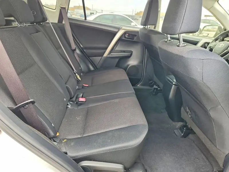 2014 TOYOTA RAV4 LE  