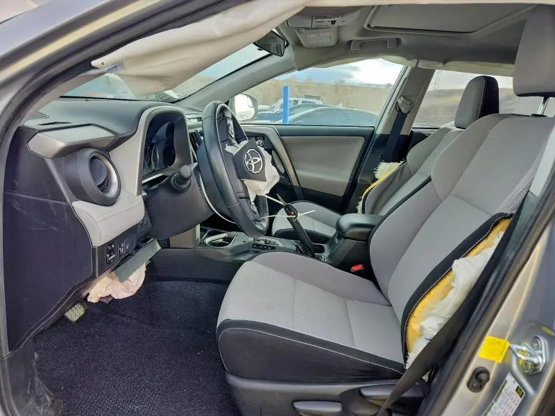 2017 TOYOTA RAV4 XLE  