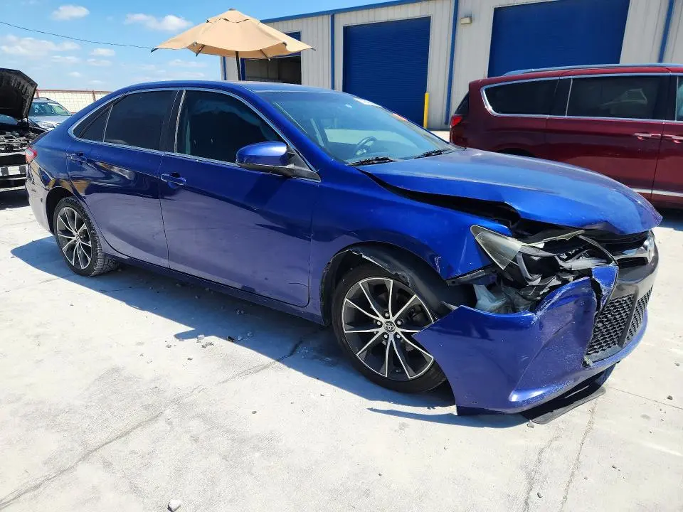 2015 TOYOTA CAMRY XSE  