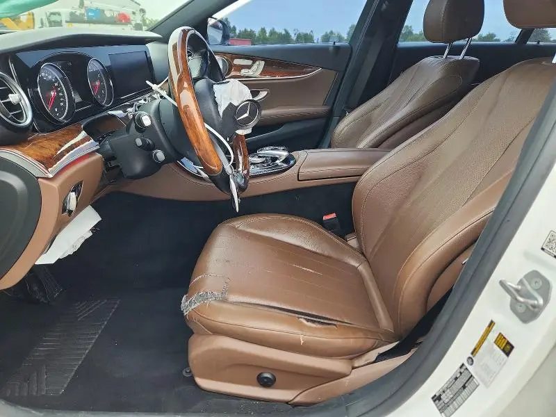 2017 MERCEDES-BENZ E 300  