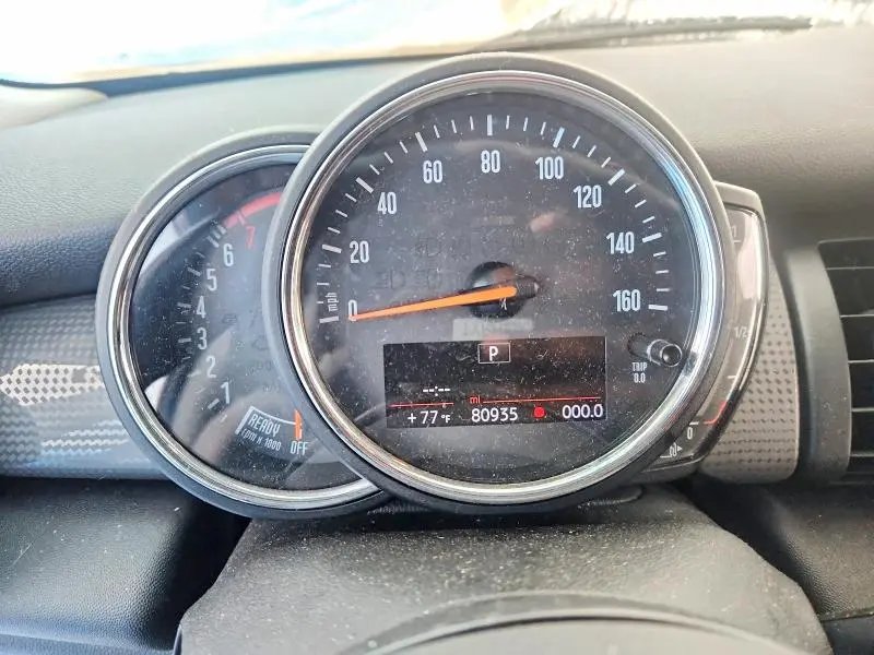 2018 MINI COOPER   