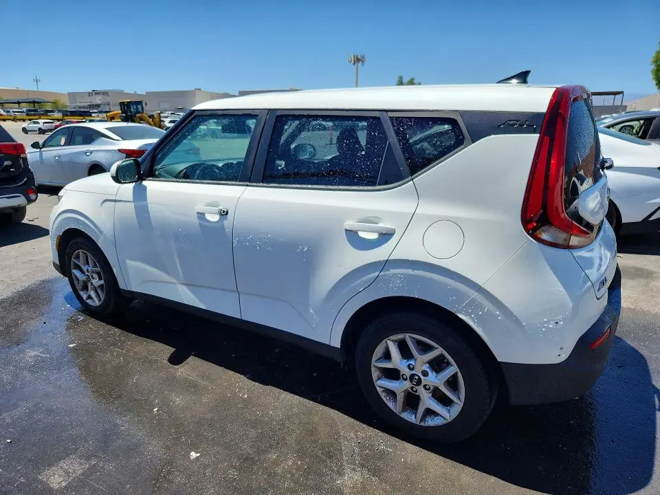 2020 KIA SOUL S  