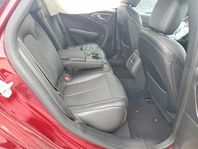 2015 CHRYSLER 200 C  